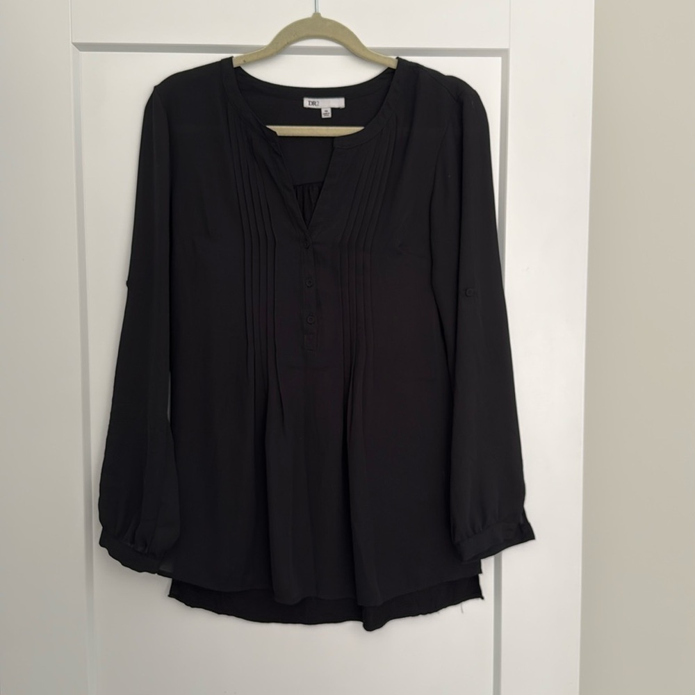 DR2 by Daniel Rainn Black Sleeve Pleated Tunic V-Neck Blouse Top​​​​​​